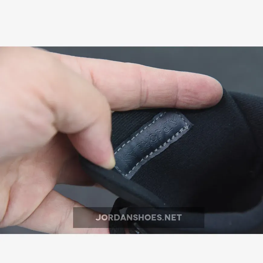 Air Jordan 4 Retro ‘Black Cat’ | aj4 white cat CU1110-010 Air Jordan 4 Retro ‘Black Cat’ | aj4 white cat CU1110-010