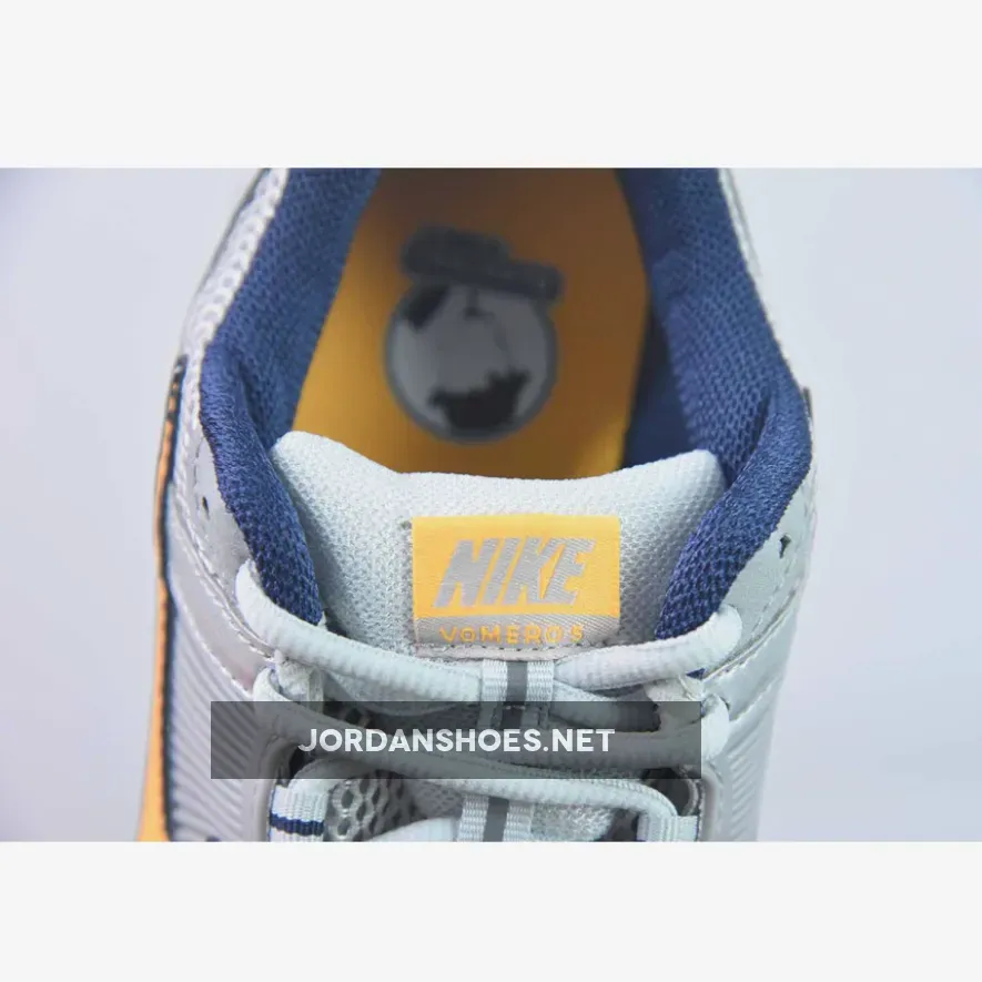 Nike Zoom Vomero 5 Pure Platinum/Laser Orange FJ4151-001 Nike Zoom Vomero 5 Pure Platinum/Laser Orange FJ4151-001