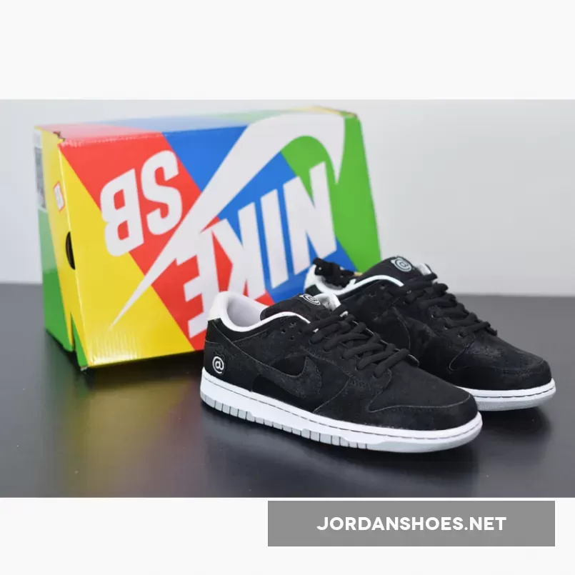 Medicom Toy x Nike SB Dunk Low "BE@RBRICK" Black/White