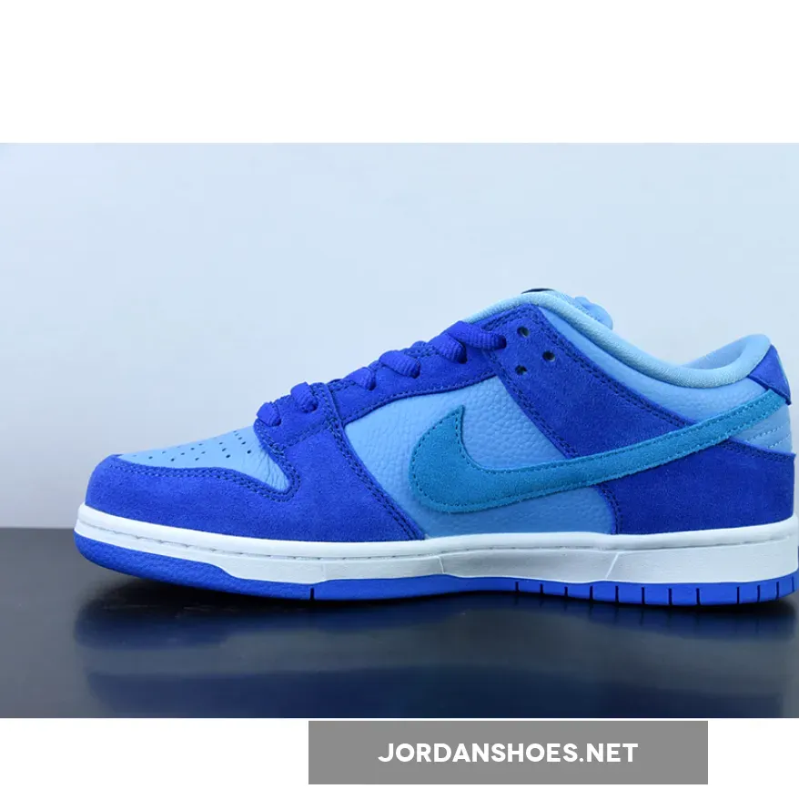 Nike SB Dunk Low 'Blue Raspberry' Racer Blue/Laser Blue, Nike Candy Cane DM0807-400