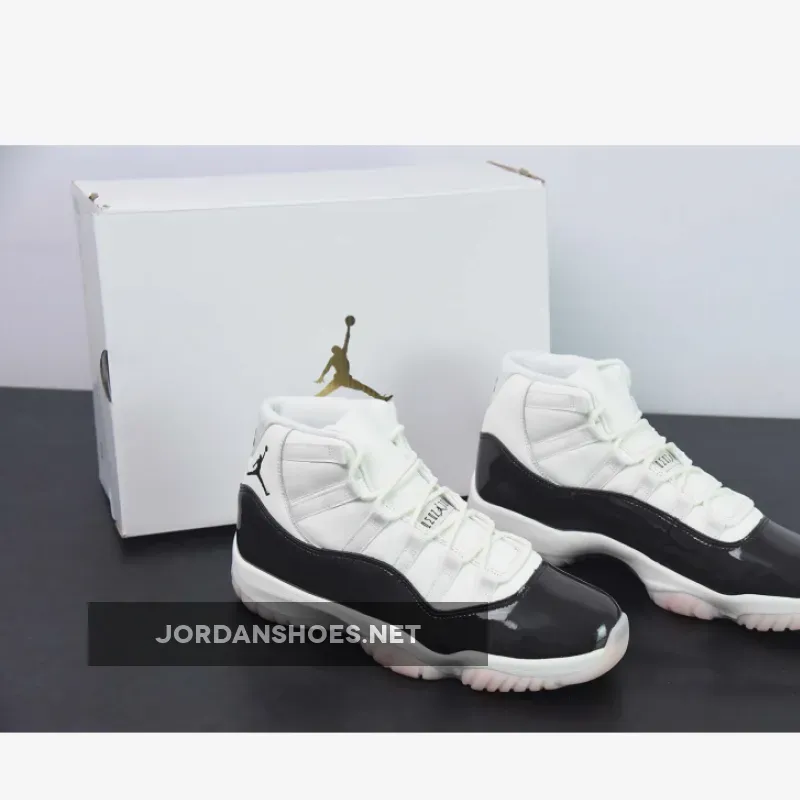 Air Jordan 11 Neapolitan Sail/Velvet Brown-Atmosphere, Jordan 11 Cream AR0715-101