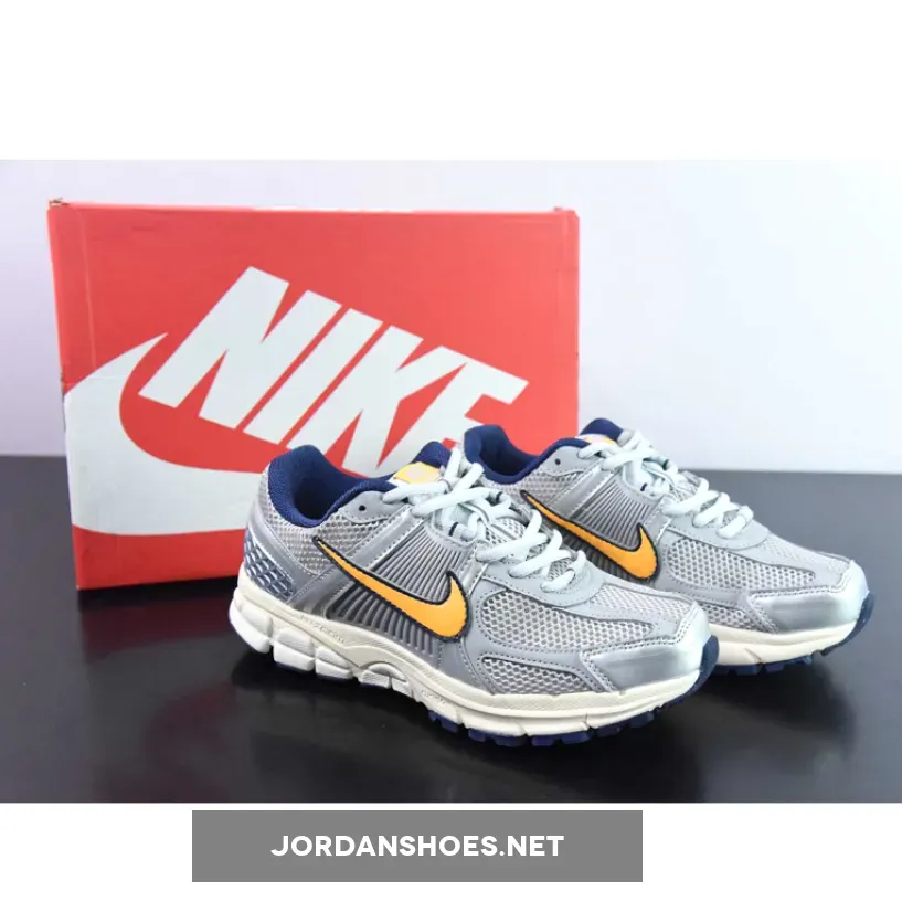 Nike Zoom Vomero 5 Pure Platinum/Laser Orange FJ4151-001