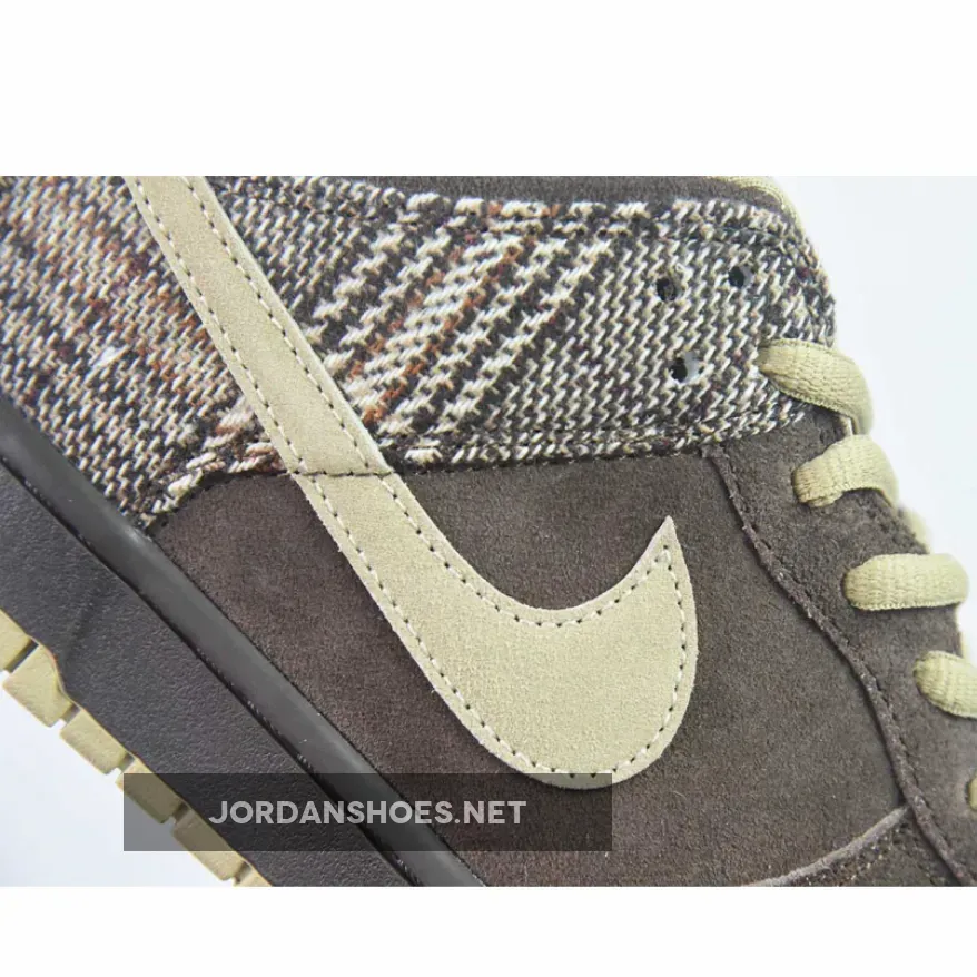 Nike SB Dunk Low Tweed Baroque Brown/Mushroom 304292-223 Nike SB Dunk Low Tweed Baroque Brown/Mushroom 304292-223
