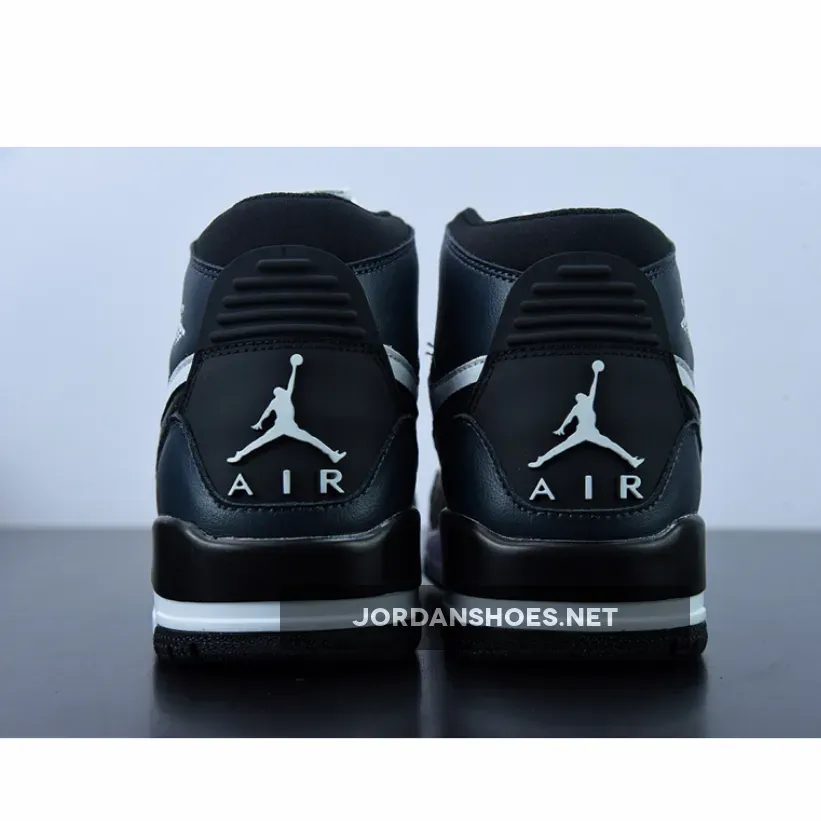 Jordan Legacy 312 Midnight Navy/Black-White DO7441-401