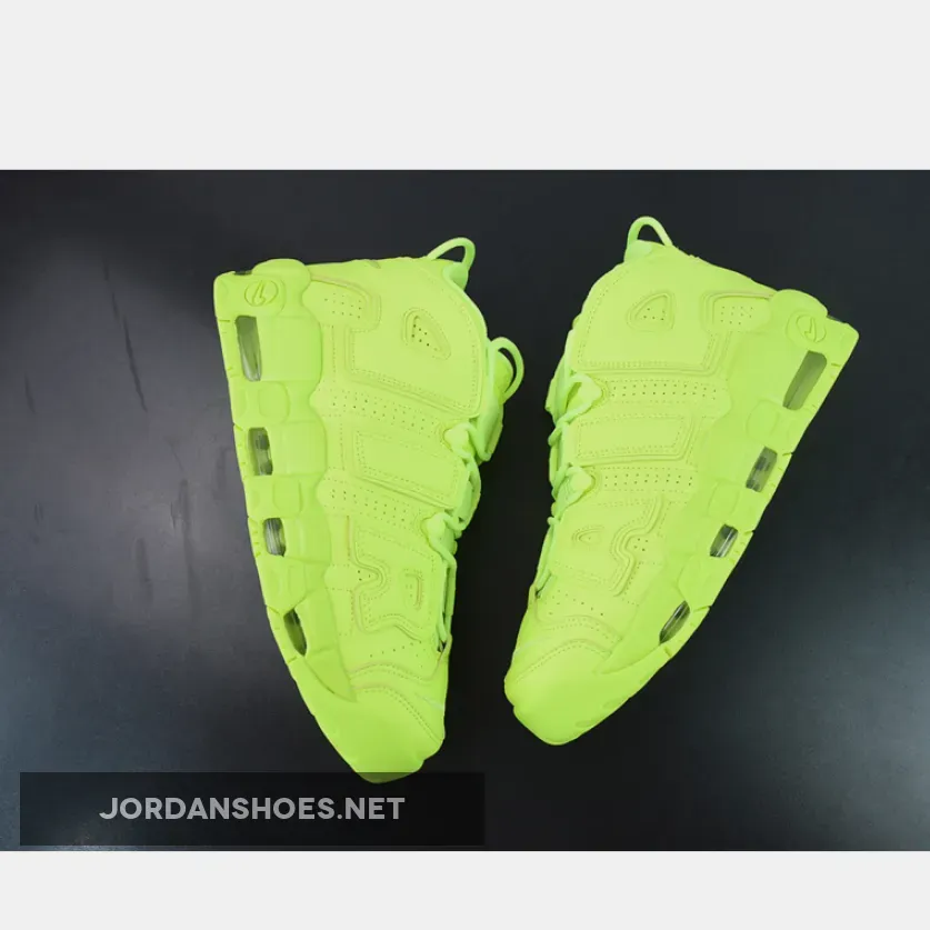 Nike Air More Uptempo 96 Volt | UPTEMPO CLEATS DX1790-700 Nike Air More Uptempo 96 Volt | UPTEMPO CLEATS DX1790-700