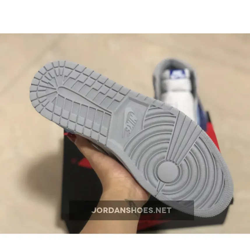 Air Jordan 1 Retro High OG Hyper Royal/Light Smoke Grey-White Air Jordan 1 Retro High OG Hyper Royal/Light Smoke Grey-White