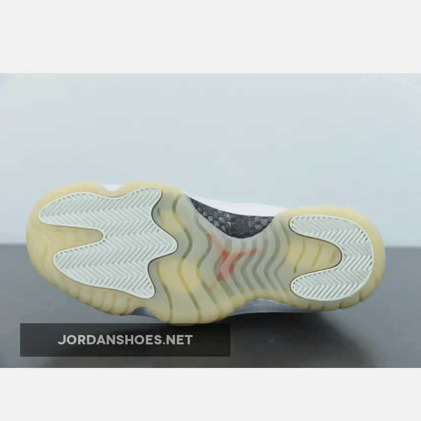 Jordan 11 Retro Platinum Tint Jordan 11 Tan 378037-016 Jordan 11 Retro Platinum Tint Jordan 11 Tan 378037-016