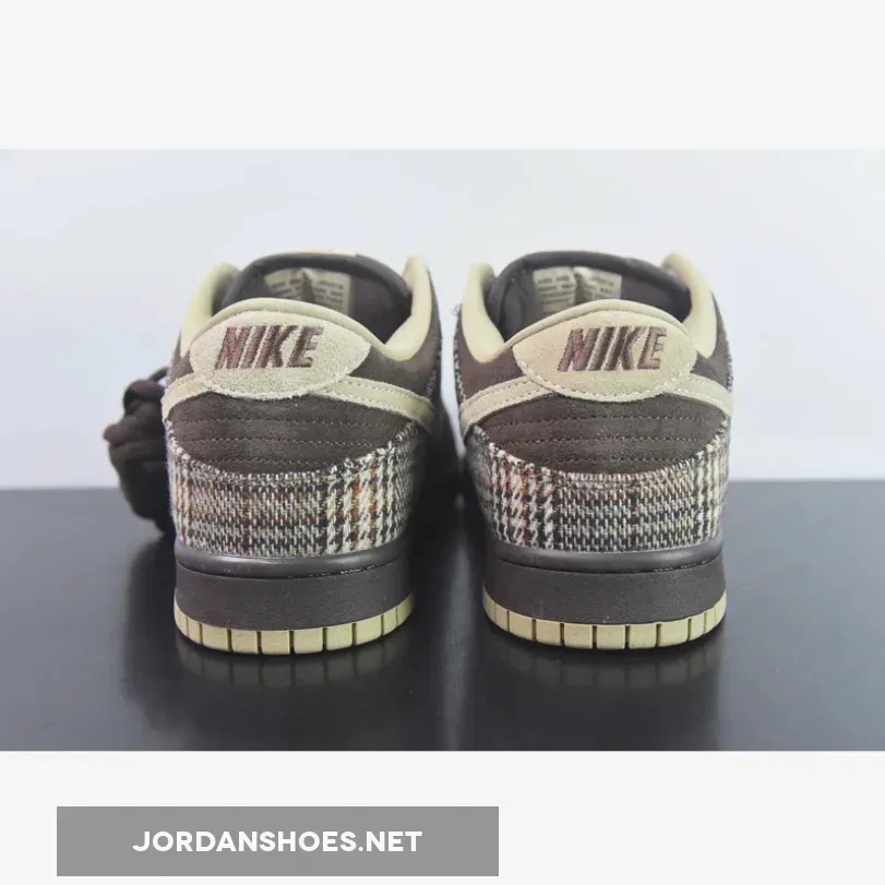 Nike SB Dunk Low Tweed Baroque Brown/Mushroom 304292-223 Nike SB Dunk Low Tweed Baroque Brown/Mushroom 304292-223