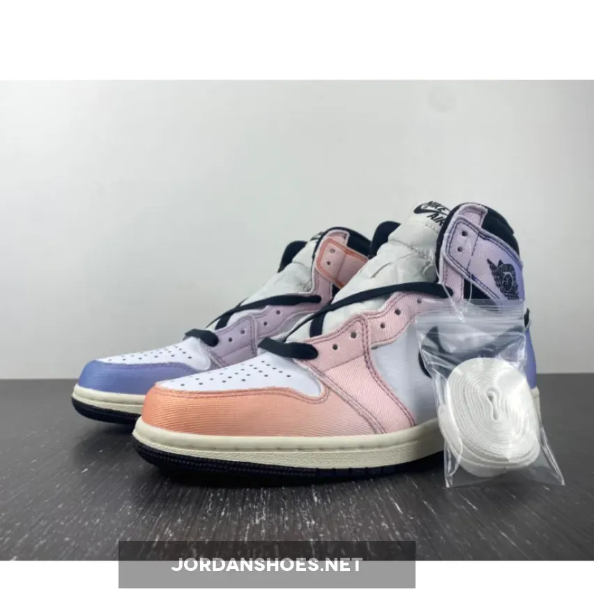 Air Jordan 1 High OG "Skyline" Vivid Orange/Black-Iced Lilac Air Jordan 1 High OG "Skyline" Vivid Orange/Black-Iced Lilac