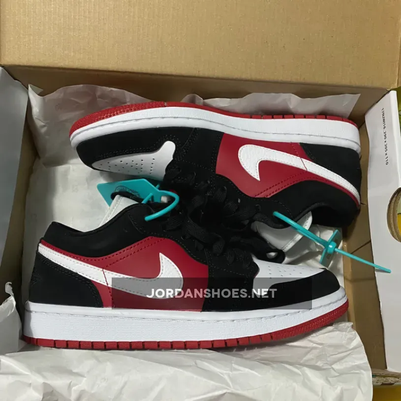 Air Jordan 1 Low ‘Chicago’ Black White Gym Red Air Jordan 1 Low ‘Chicago’ Black White Gym Red