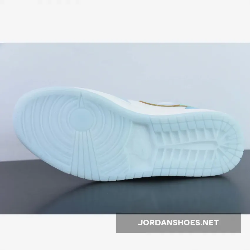 Air Jordan 1 Low SE "Emerald Rise" White / Blue / Gold Air Jordan 1 Low SE "Emerald Rise" White / Blue / Gold