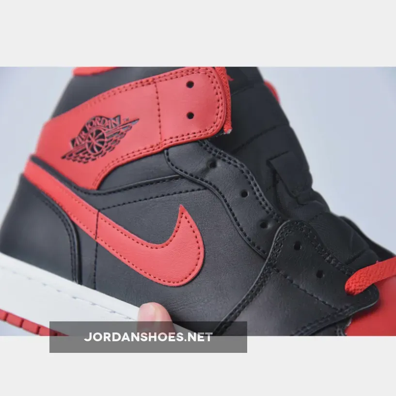 Air Jordan 1 Mid "Alternate Bred" Black/Fire Red-White Air Jordan 1 Mid "Alternate Bred" Black/Fire Red-White