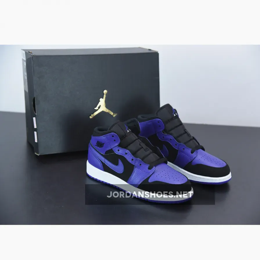 Air Jordan 1 Mid Black Concord