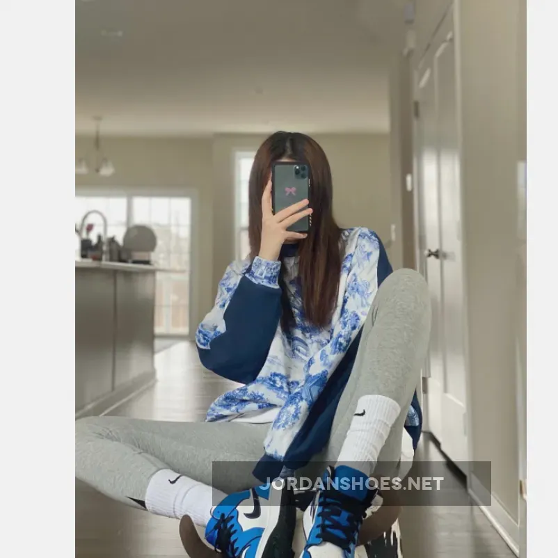 Air Jordan 1 Mid SE Signal Blue/White-Black Air Jordan 1 Mid SE Signal Blue/White-Black