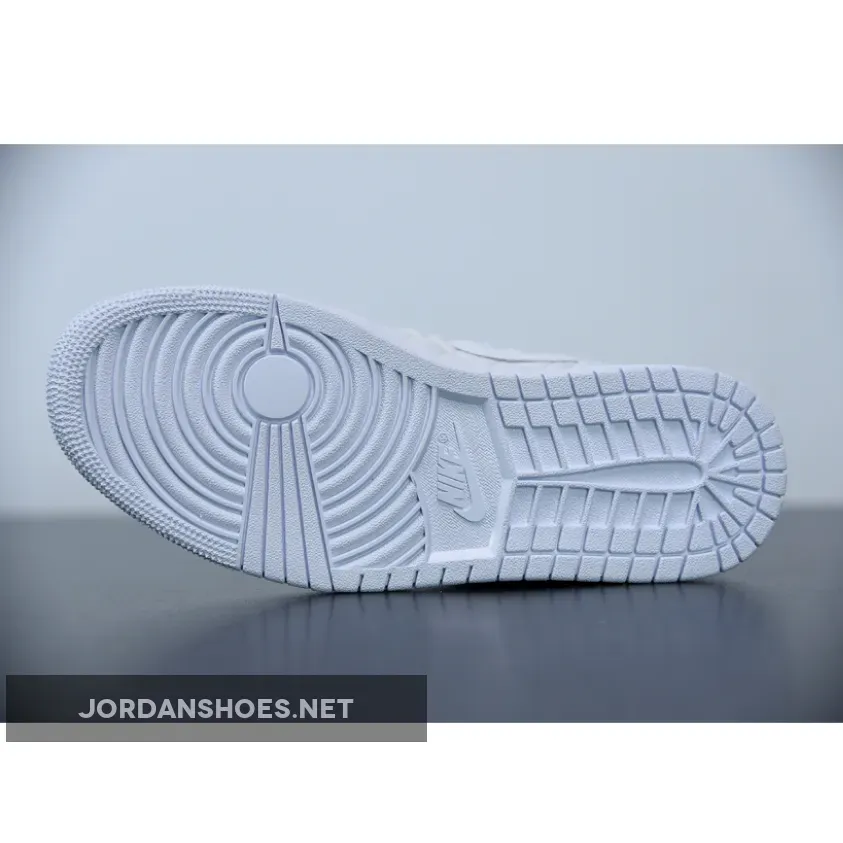 Air Jordan 1 Mid ‘White Quilted’ Air Jordan 1 Mid ‘White Quilted’