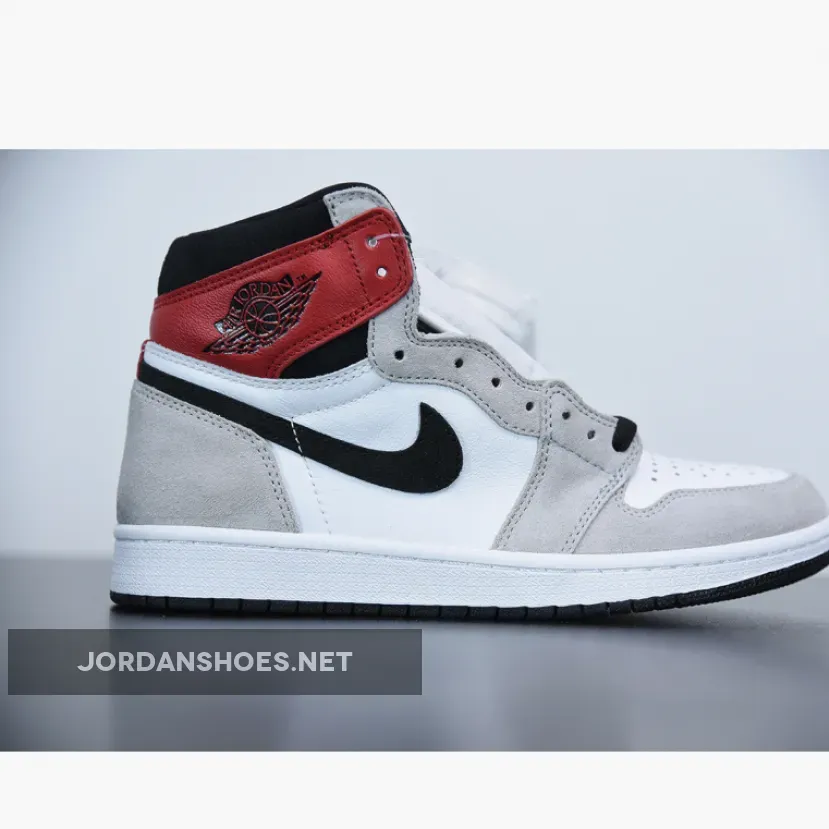 Air Jordan 1 Retro High Og White/Black/Light Smoke Grey/Varsity Red AJ1 Air Jordan 1 Retro High Og White/Black/Light Smoke Grey/Varsity Red AJ1