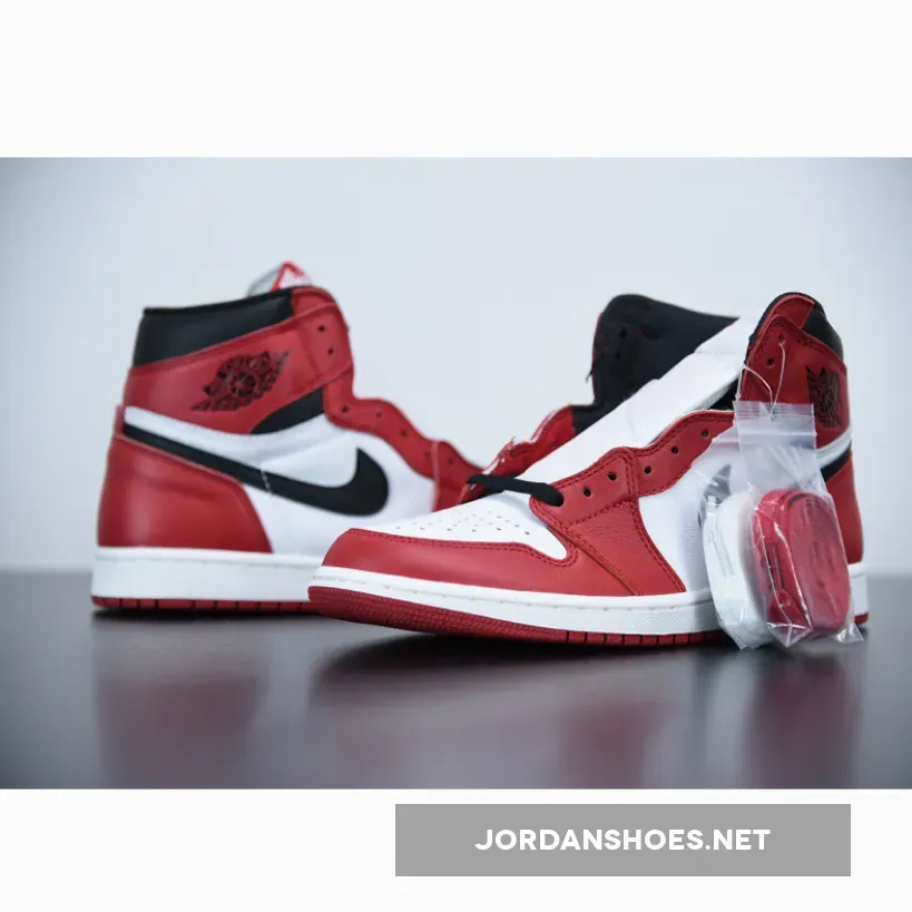 Air Jordan 1 Retro High Og Chicago WHITE/BLACK-VARSITY RED AJ1 Air Jordan 1 Retro High Og Chicago WHITE/BLACK-VARSITY RED AJ1