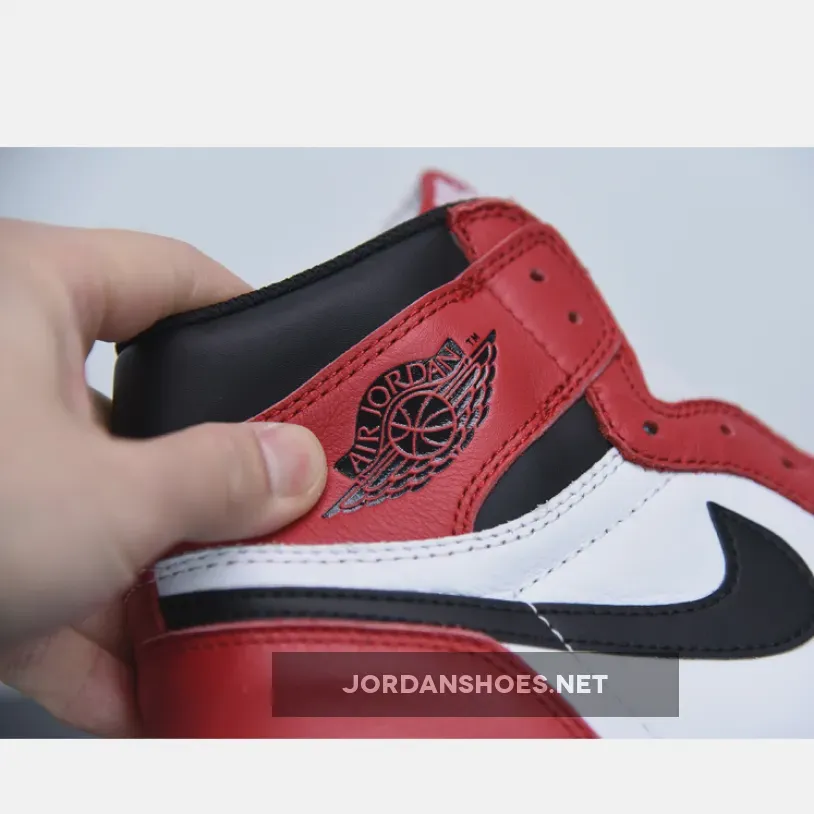 Air Jordan 1 Retro High Og Chicago WHITE/BLACK-VARSITY RED AJ1 Air Jordan 1 Retro High Og Chicago WHITE/BLACK-VARSITY RED AJ1