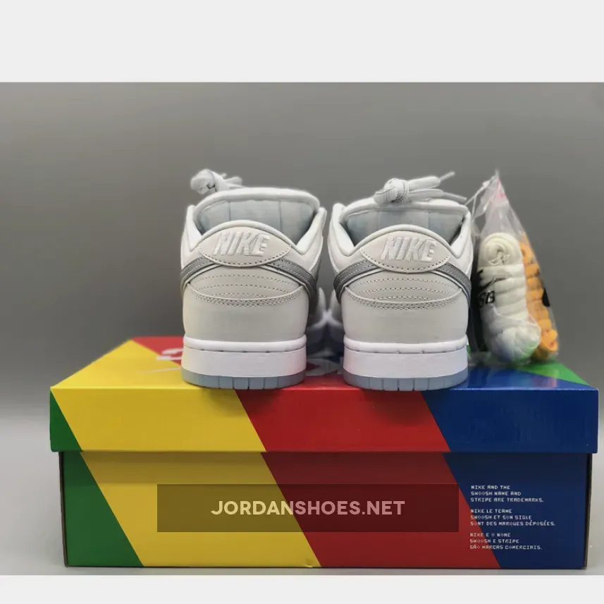 Concepts x Nike SB Dunk Low "White Lobster" Concepts x Nike SB Dunk Low "White Lobster"