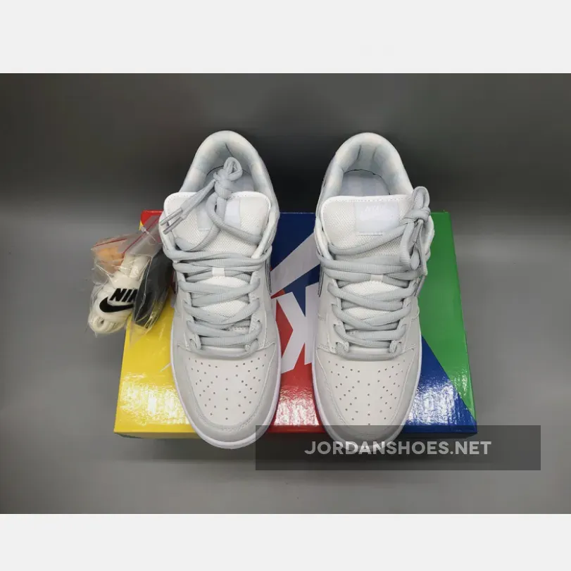 Concepts x Nike SB Dunk Low "White Lobster" Concepts x Nike SB Dunk Low "White Lobster"