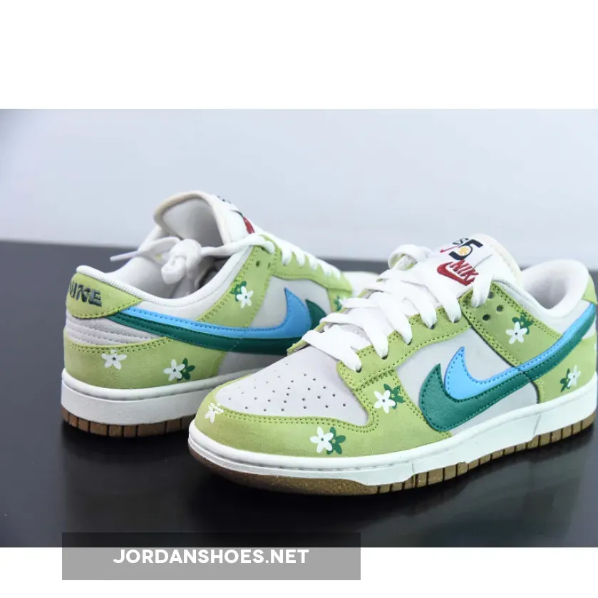 Custom Nike Dunk Low ’85 Double Swooshes’ Green Sail Custom Nike Dunk Low ’85 Double Swooshes’ Green Sail