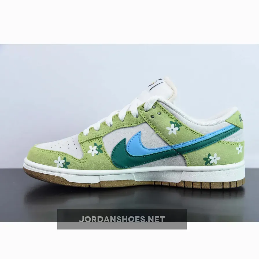 Custom Nike Dunk Low ’85 Double Swooshes’ Green Sail Custom Nike Dunk Low ’85 Double Swooshes’ Green Sail