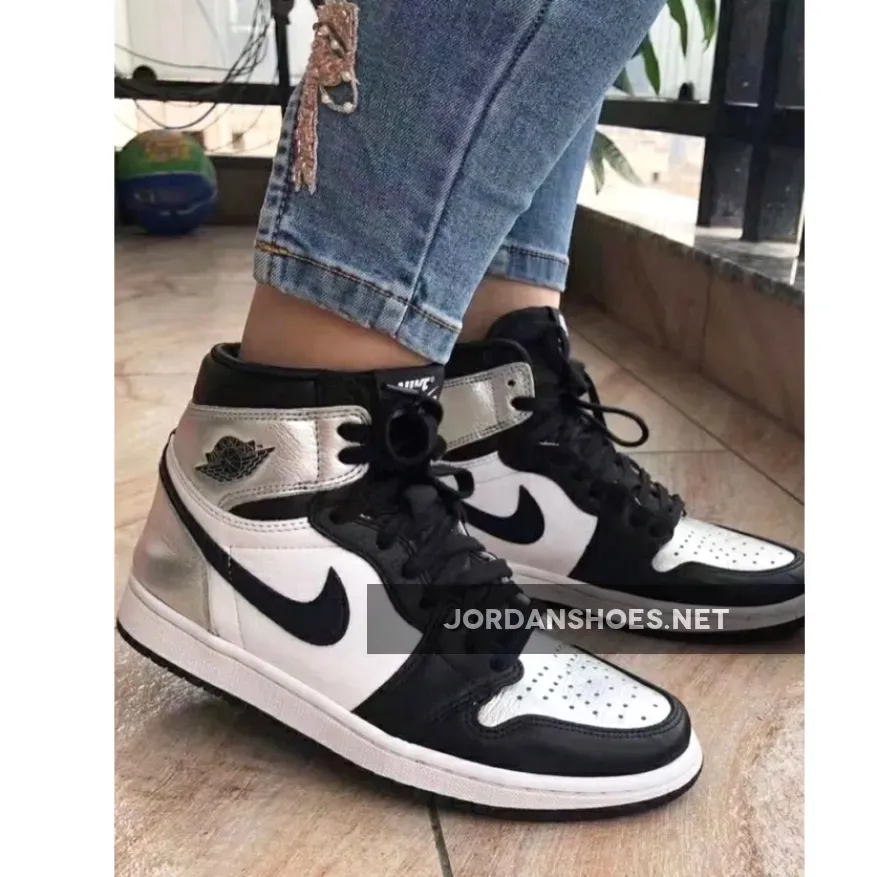 Jordan 1 Retro High OG Silver Toe Jordan 1 Retro High OG Silver Toe