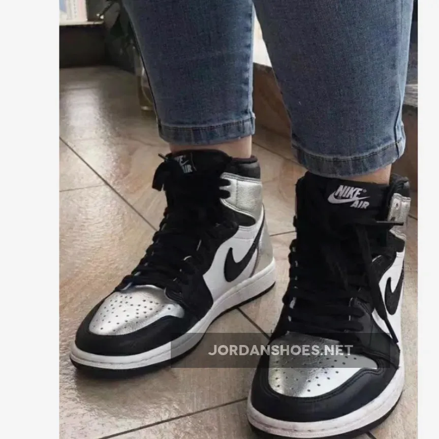 Jordan 1 Retro High OG Silver Toe Jordan 1 Retro High OG Silver Toe