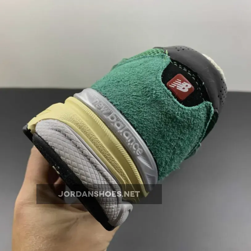 New Balance 990v3 Made in USA Green Yellow New Balance 990v3 Made in USA Green Yellow