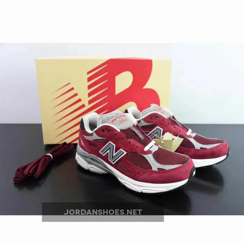 New Balance 990v3 Scarlet