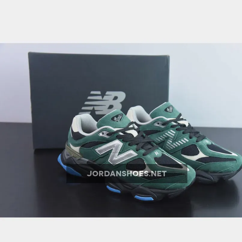 New Balance Team Forest Green