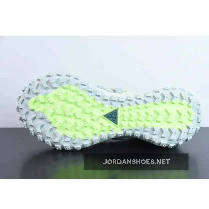 Nike ACG Mountain Fly Low Sea Glass/Lime Blast Nike ACG Mountain Fly Low Sea Glass/Lime Blast