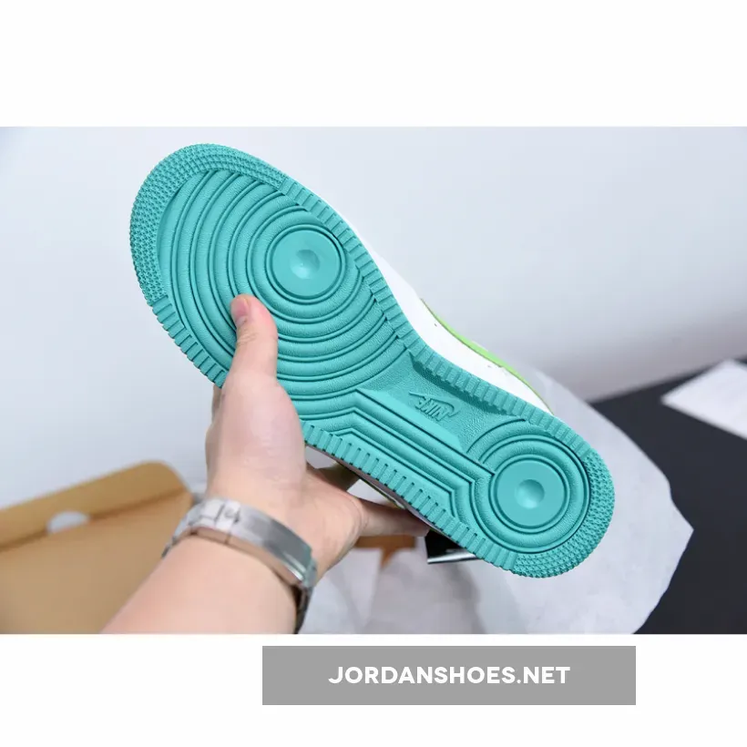 Nike Air Force 1 ‘07 LE "Shibuya" White Nike Air Force 1 ‘07 LE "Shibuya" White