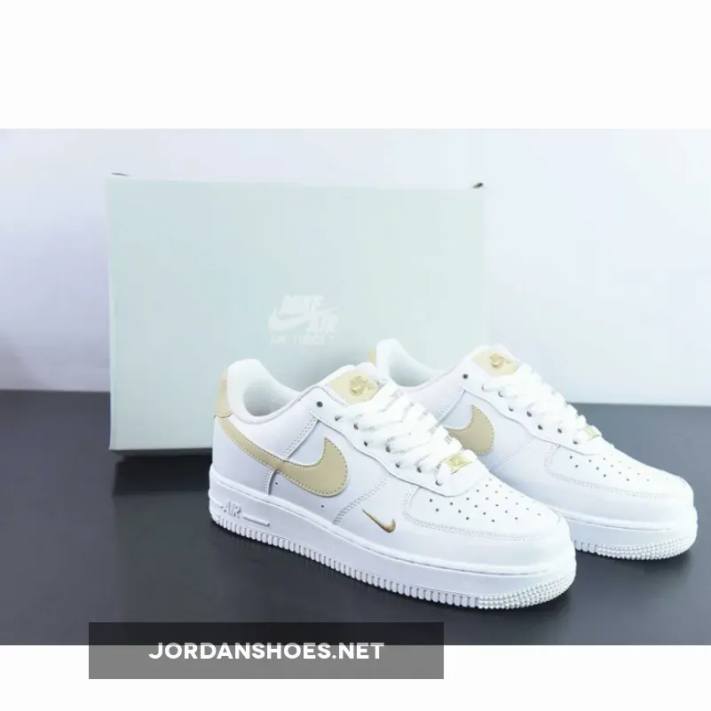 Nike Air Force 1 Essential White Gold