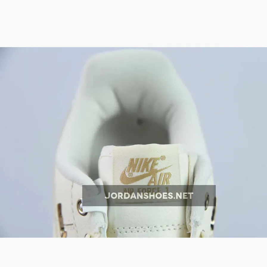 Nike Air Force 1 Low Sail Metallic Gold Nike Air Force 1 Low Sail Metallic Gold