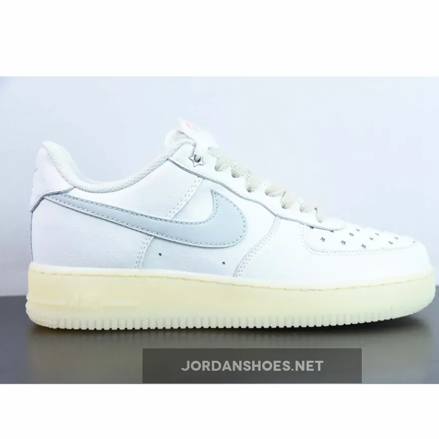Nike Air Force 1 Low Star CutOut Pure Platinum Nike Air Force 1 Low Star CutOut Pure Platinum