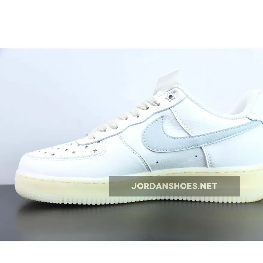 Nike Air Force 1 Low Star CutOut Pure Platinum Nike Air Force 1 Low Star CutOut Pure Platinum