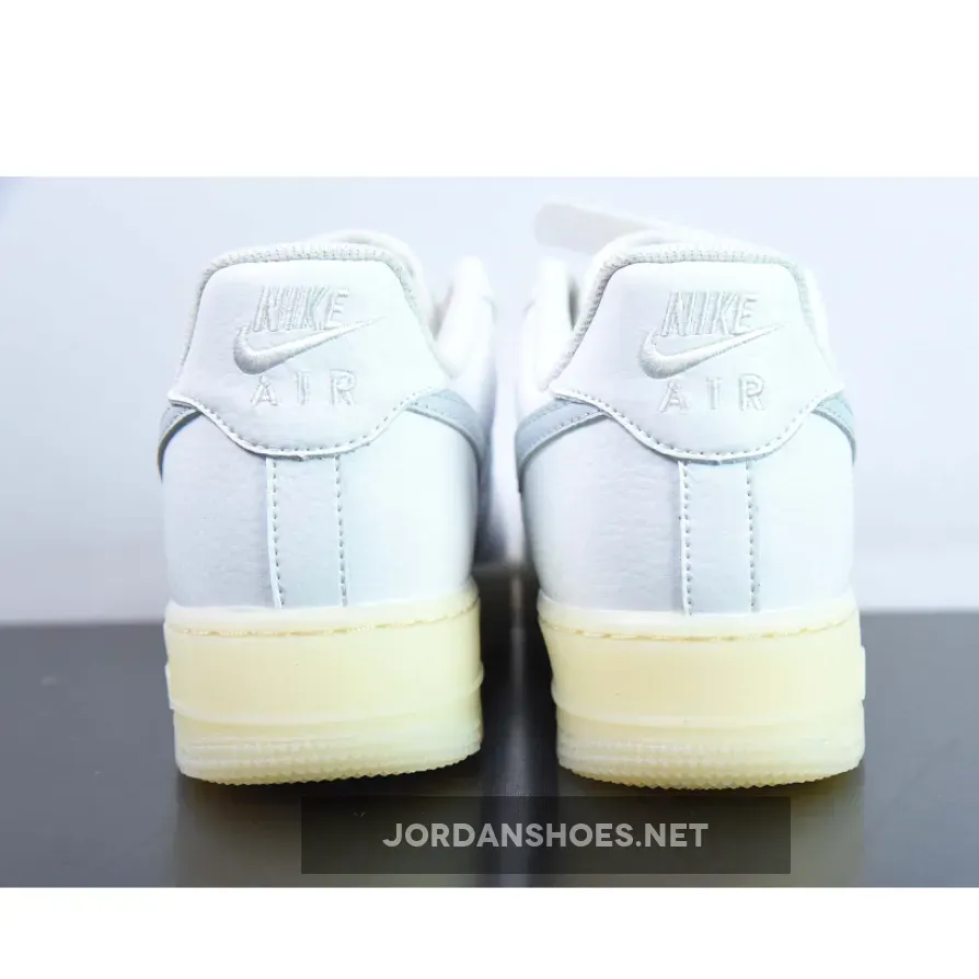 Nike Air Force 1 Low Star CutOut Pure Platinum Nike Air Force 1 Low Star CutOut Pure Platinum