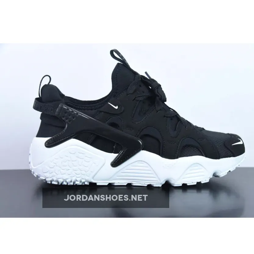 Nike Air Huarache Craft Black/White Nike Air Huarache Craft Black/White