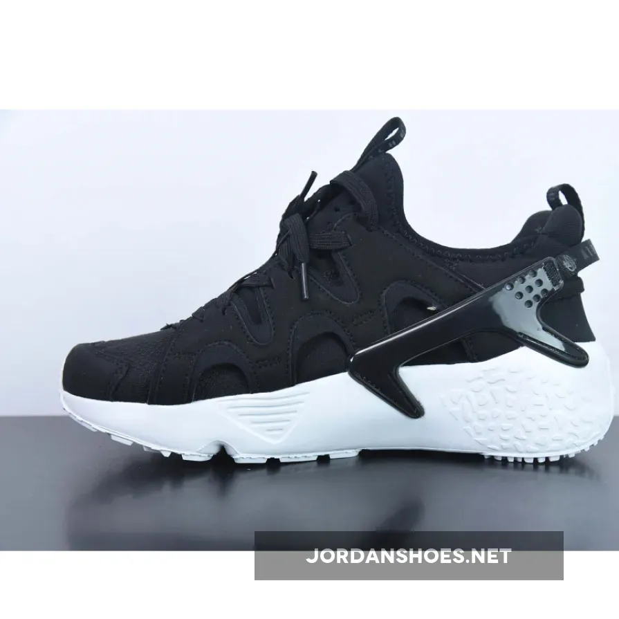 Nike Air Huarache Craft Black/White Nike Air Huarache Craft Black/White