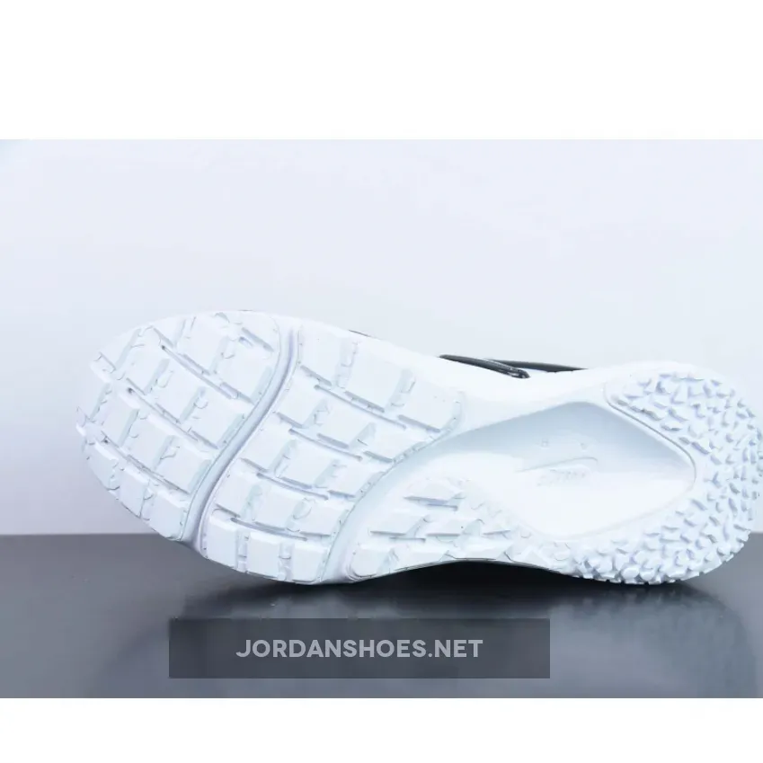 Nike Air Huarache Craft Black/White Nike Air Huarache Craft Black/White