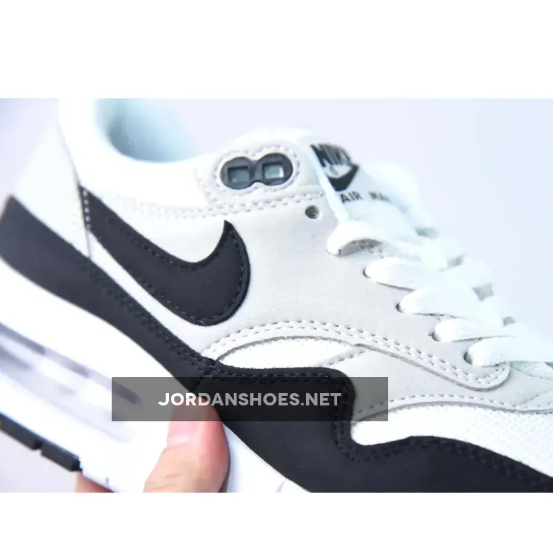 Nike Air Max 1 Golf ‘Panda’ White/Black Nike Air Max 1 Golf ‘Panda’ White/Black