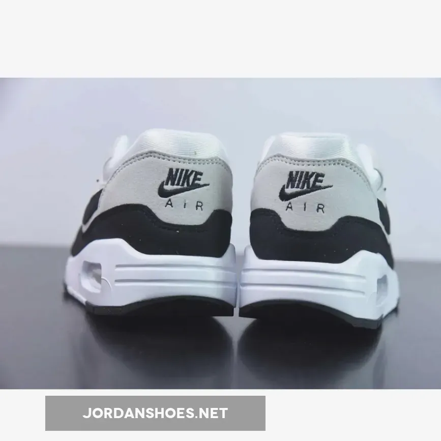 Nike Air Max 1 Golf ‘Panda’ White/Black Nike Air Max 1 Golf ‘Panda’ White/Black