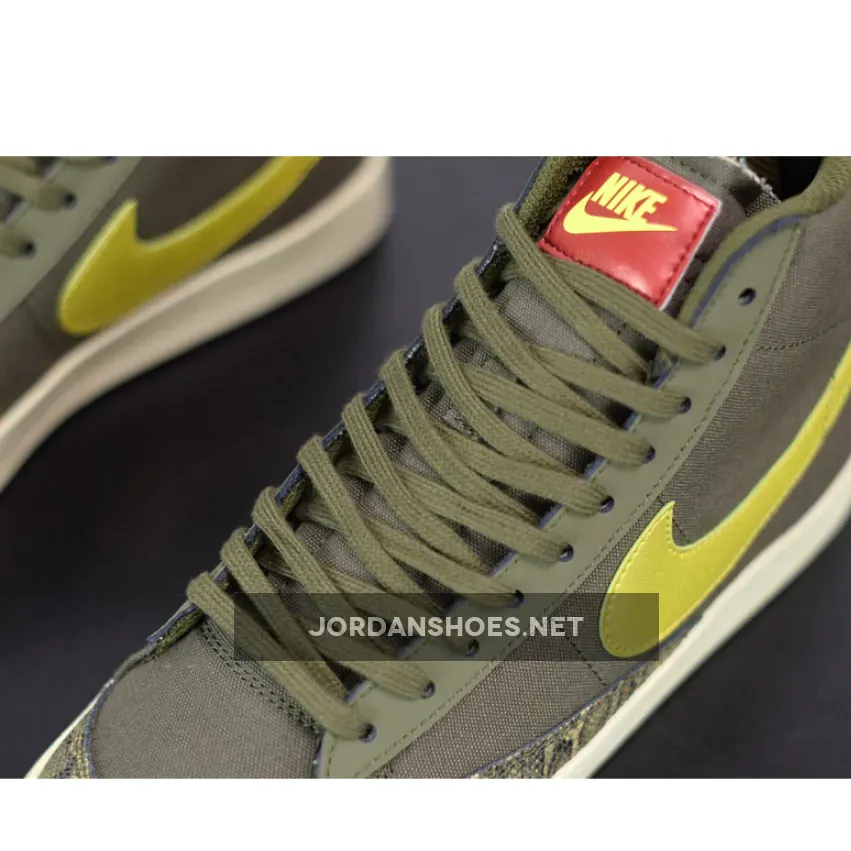 Nike Blazer Mid ’77 "Olive Snakeskin" Medium Olive/Lemon Venom-Fossil Nike Blazer Mid ’77 "Olive Snakeskin" Medium Olive/Lemon Venom-Fossil