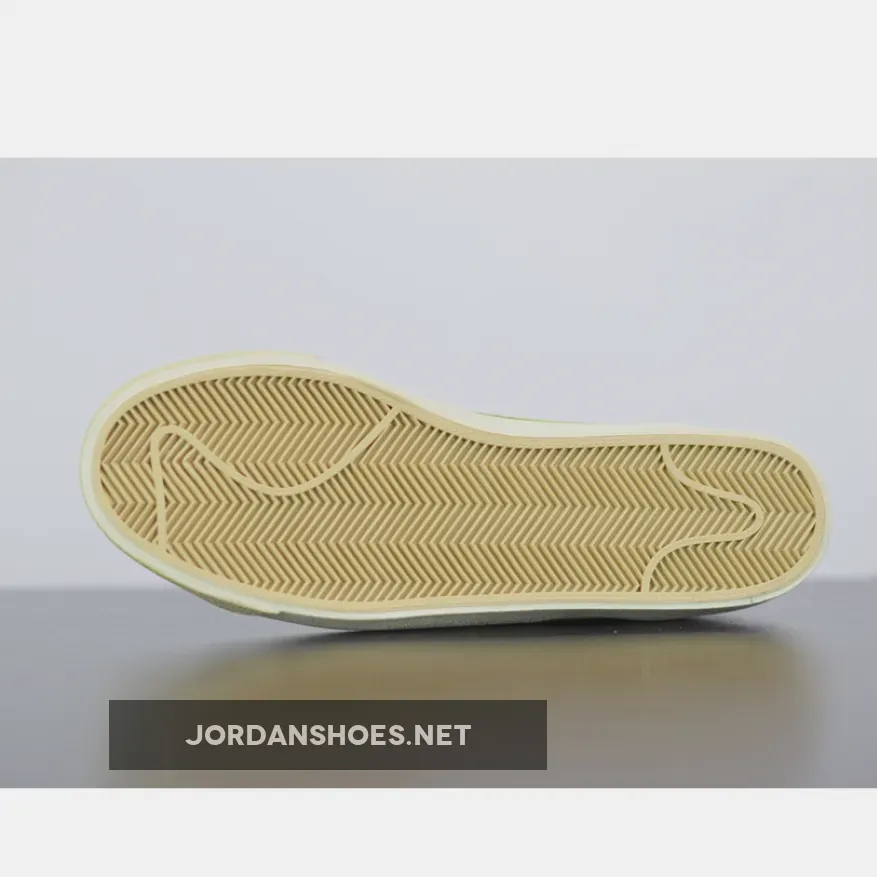 Nike Blazer Mid ’77 "Olive Snakeskin" Medium Olive/Lemon Venom-Fossil Nike Blazer Mid ’77 "Olive Snakeskin" Medium Olive/Lemon Venom-Fossil