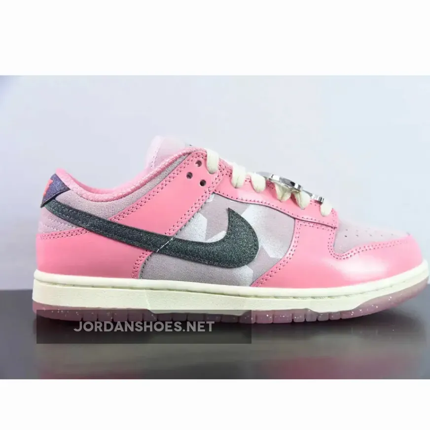 Nike Dunk Low Barbie Nike Dunk Low Barbie