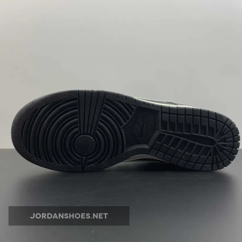 Nike Dunk Low ‘Black Stealth’ Nike Dunk Low ‘Black Stealth’