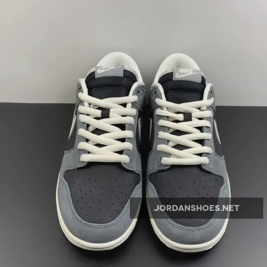 Nike Dunk Low ‘Black Stealth’ Nike Dunk Low ‘Black Stealth’