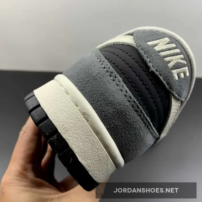 Nike Dunk Low ‘Black Stealth’ Nike Dunk Low ‘Black Stealth’