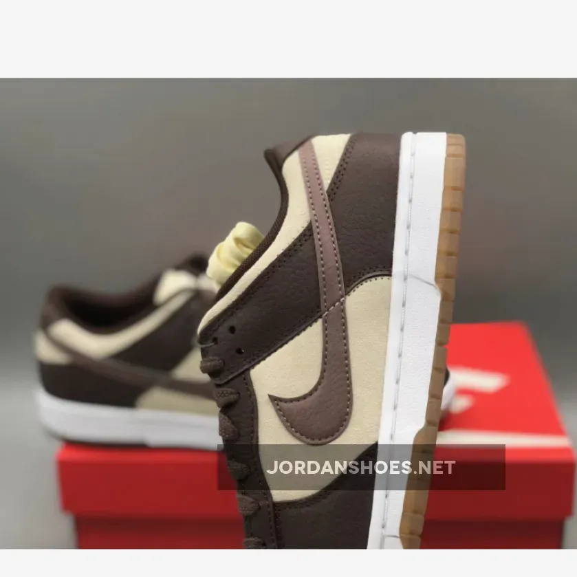 Nike Dunk Low Coconut Milk/Plum Eclipse-Earth Nike Dunk Low Coconut Milk/Plum Eclipse-Earth